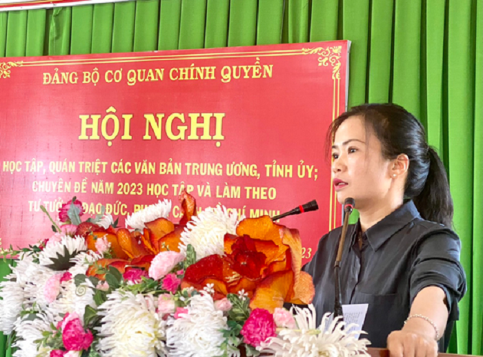 Dang bo cqcq huyen hoc nghi quyet 1